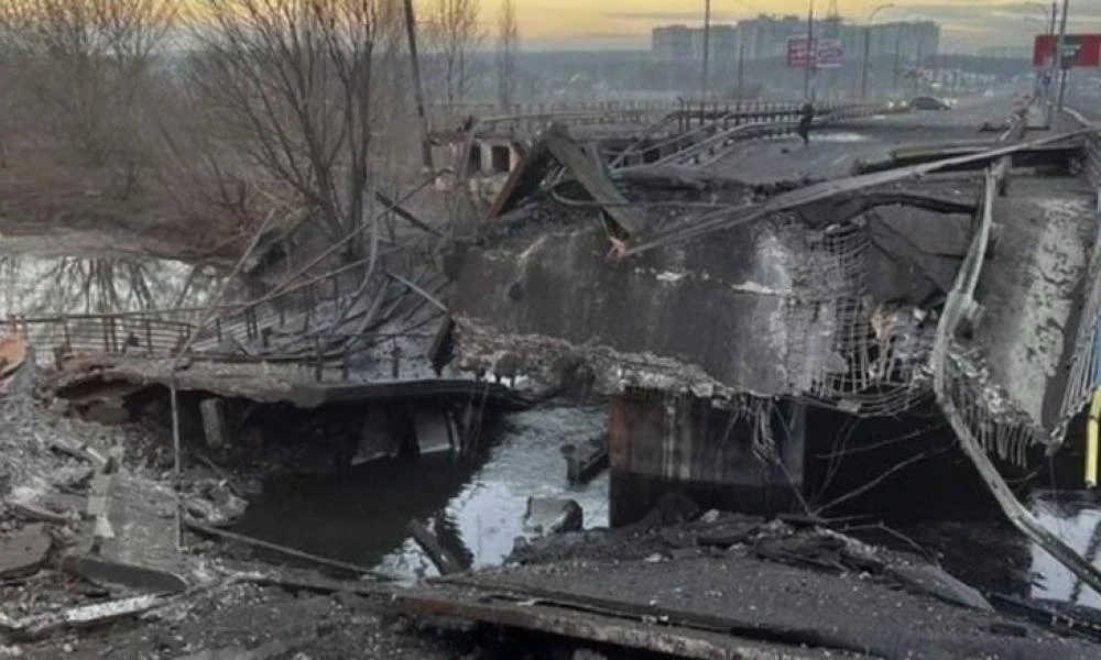 Για ποιους λόγους οι Ρώσοι δεν καταστρέφουν τις στρατηγικής σημασίας γέφυρες στον Δνείπερο ποταμό;